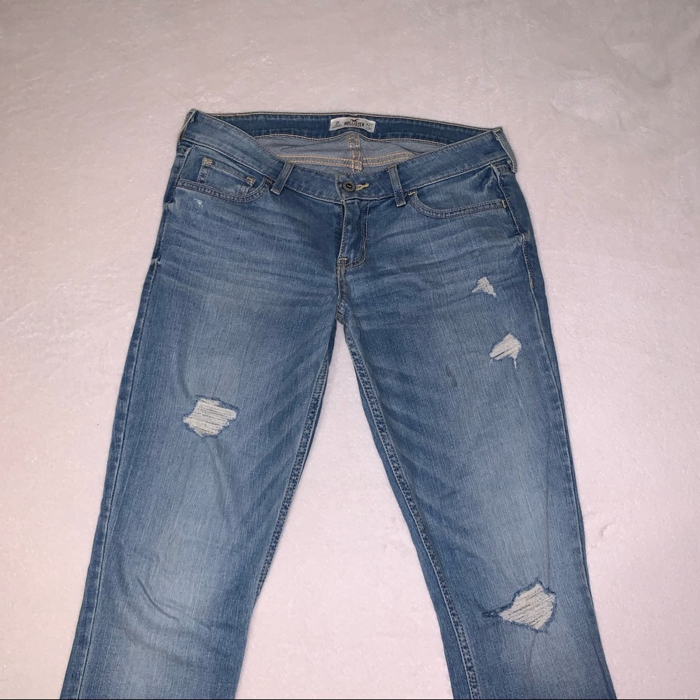 Hollister Low-Rise Medium Wash Skinny Ripped Jeans - Picture 2 of 4